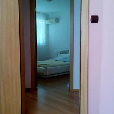 Milena Apartment *